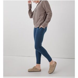 Pact French Navy On the go-to Pocket Legging